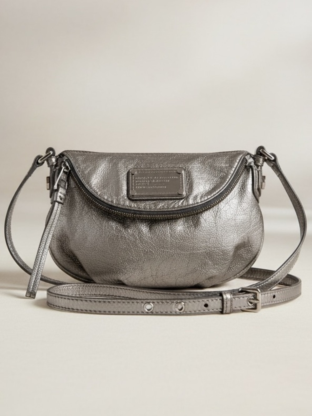 Marc by Marc Jacobs Classic Q Metallic Leather Crossbody Bag Silver Zip Pockets